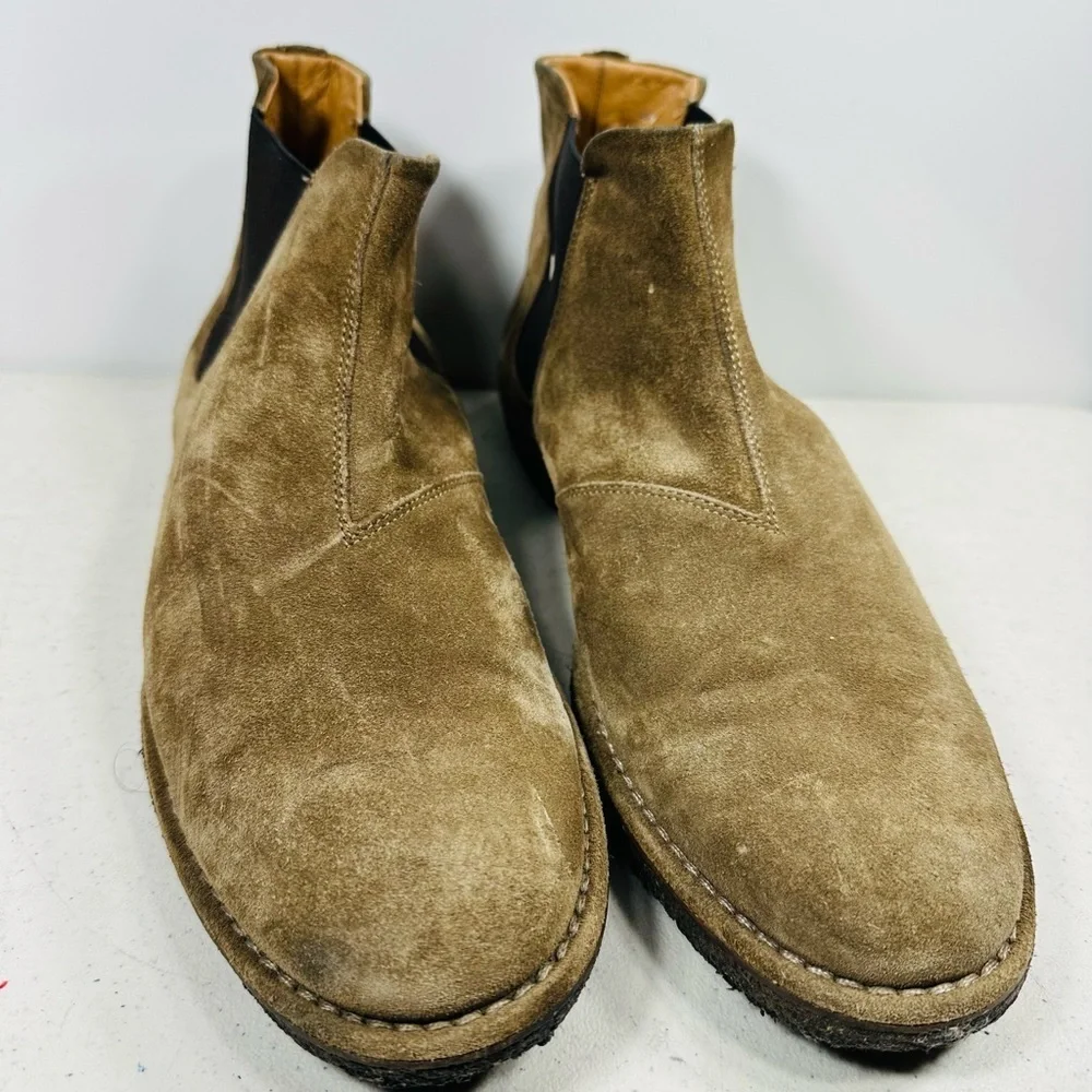 Vince Suede Chelsea Boots Crepe Sole Taupe Men's Size 11 US